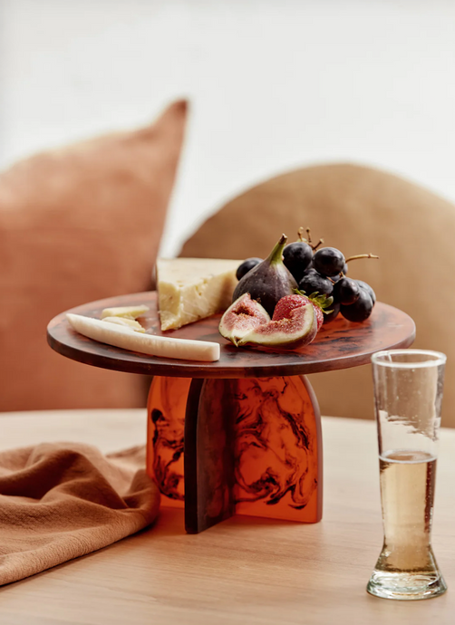 Flow Resin Cake Stand Earth by Saardé - A cakestand made of merlot coloured resin.