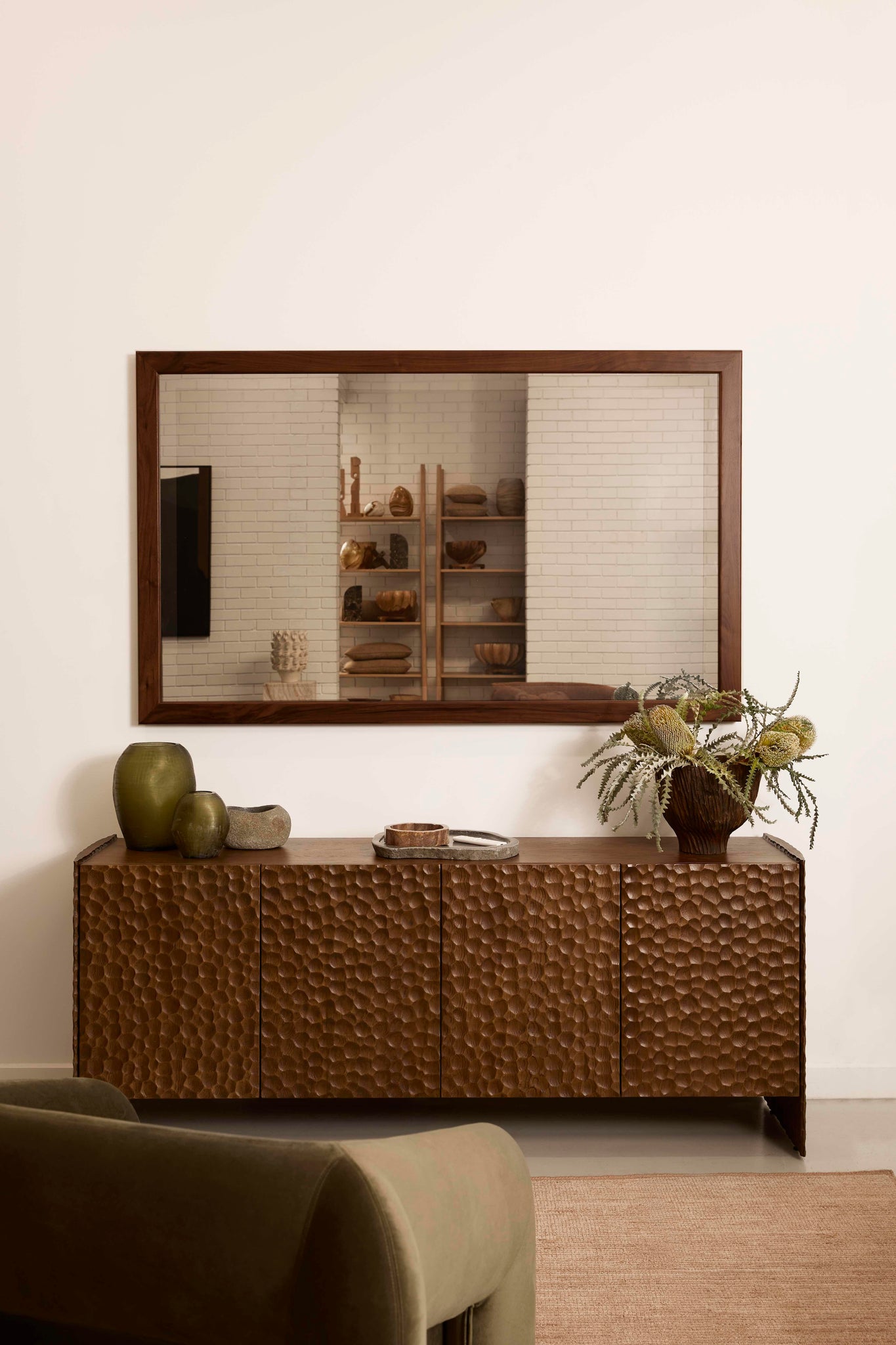 TV-Mirror in Dark Walnut Frame