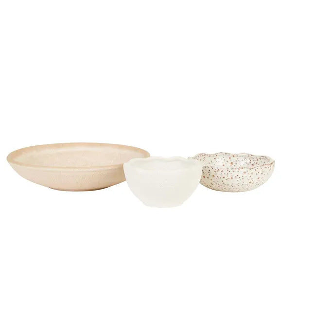Hanson Eden Set of 3 Bowls by GlobeWest - three neutral toned bowls